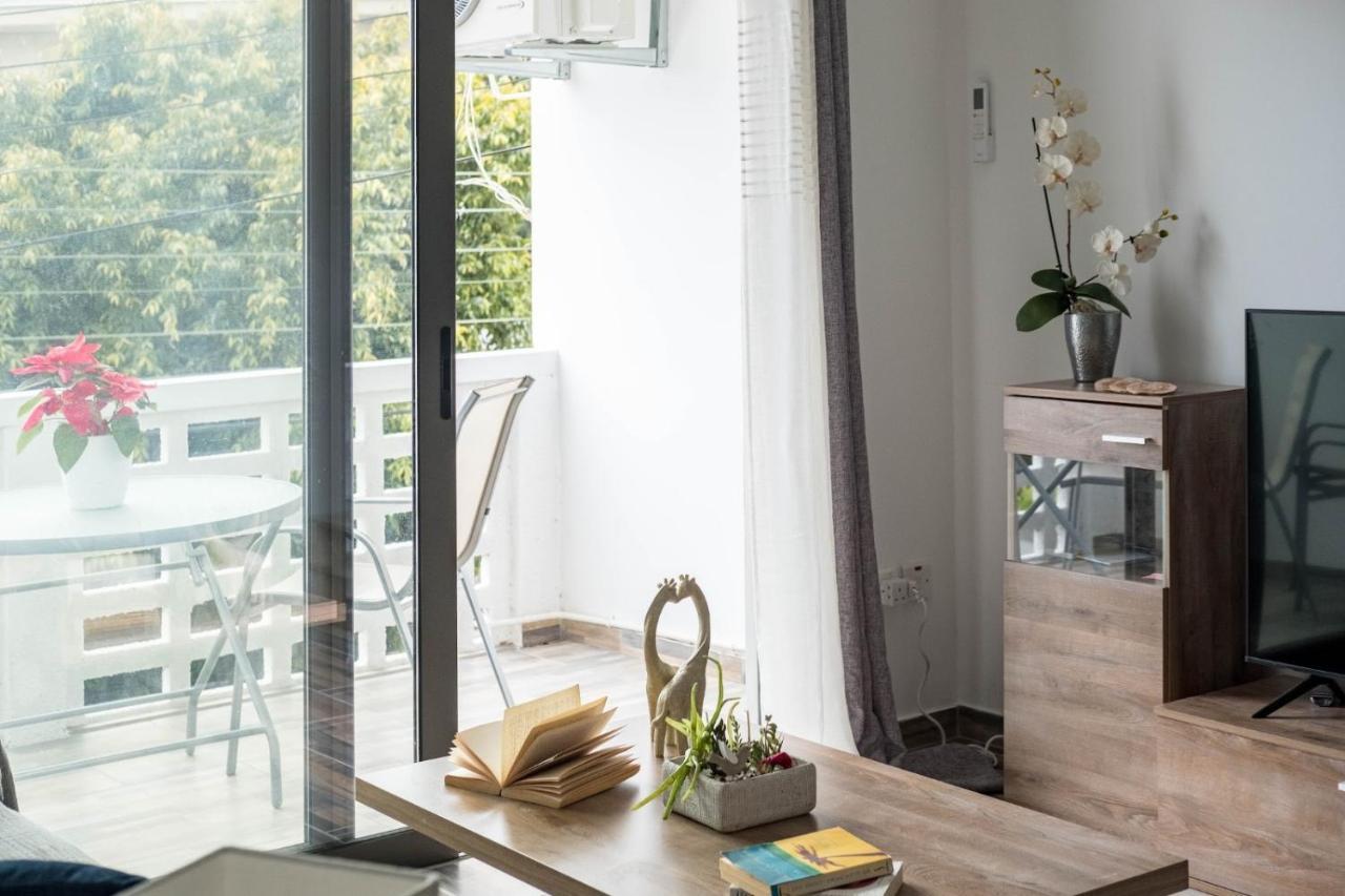 Happy Stay Apartment - Halefka Court Larnaca Exterior foto
