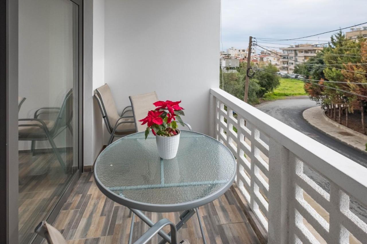 Happy Stay Apartment - Halefka Court Larnaca Exterior foto